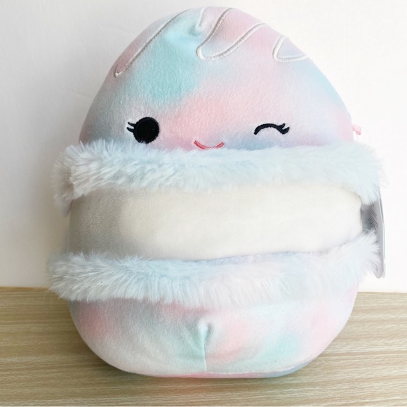 Squishmallows Other - Squishmallow Lizma the Macaroon 8 inch NWT